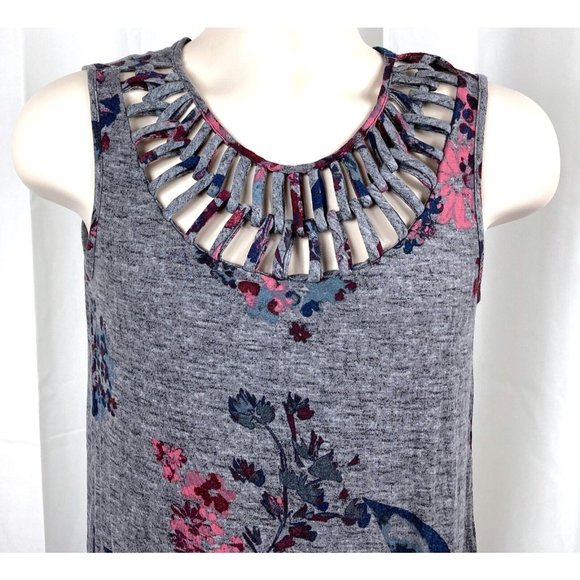 Maurices Floral Lattice Neckline Knotted Front Tank Small Gray Rayon Blend - Picture 2 of 7